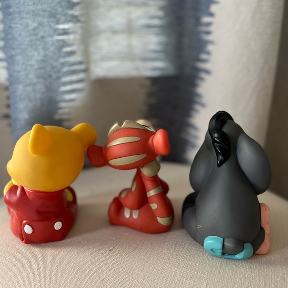 Vintage Disney Winnie the Pooh figurines set of 3, Pooh Bear, Tigger, Eeyore - Picture 6 of 6